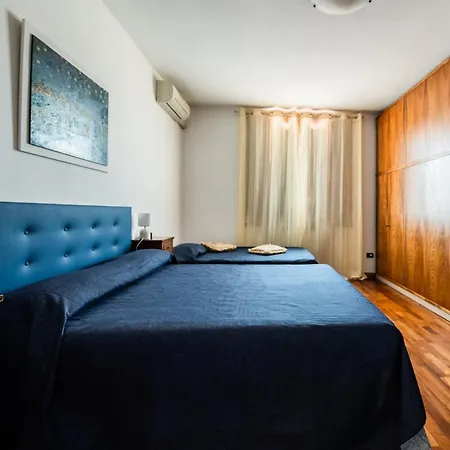 La Contessa Nocleg ze śniadaniem 3*